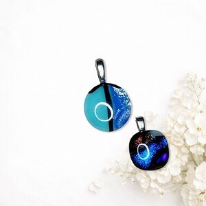 6024gc. Blue Tiny Glass Pendant Lot